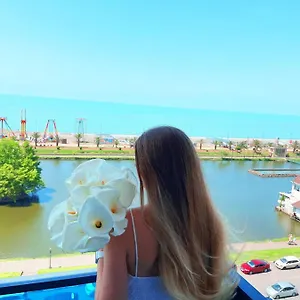 Orbi Sea View باتومي